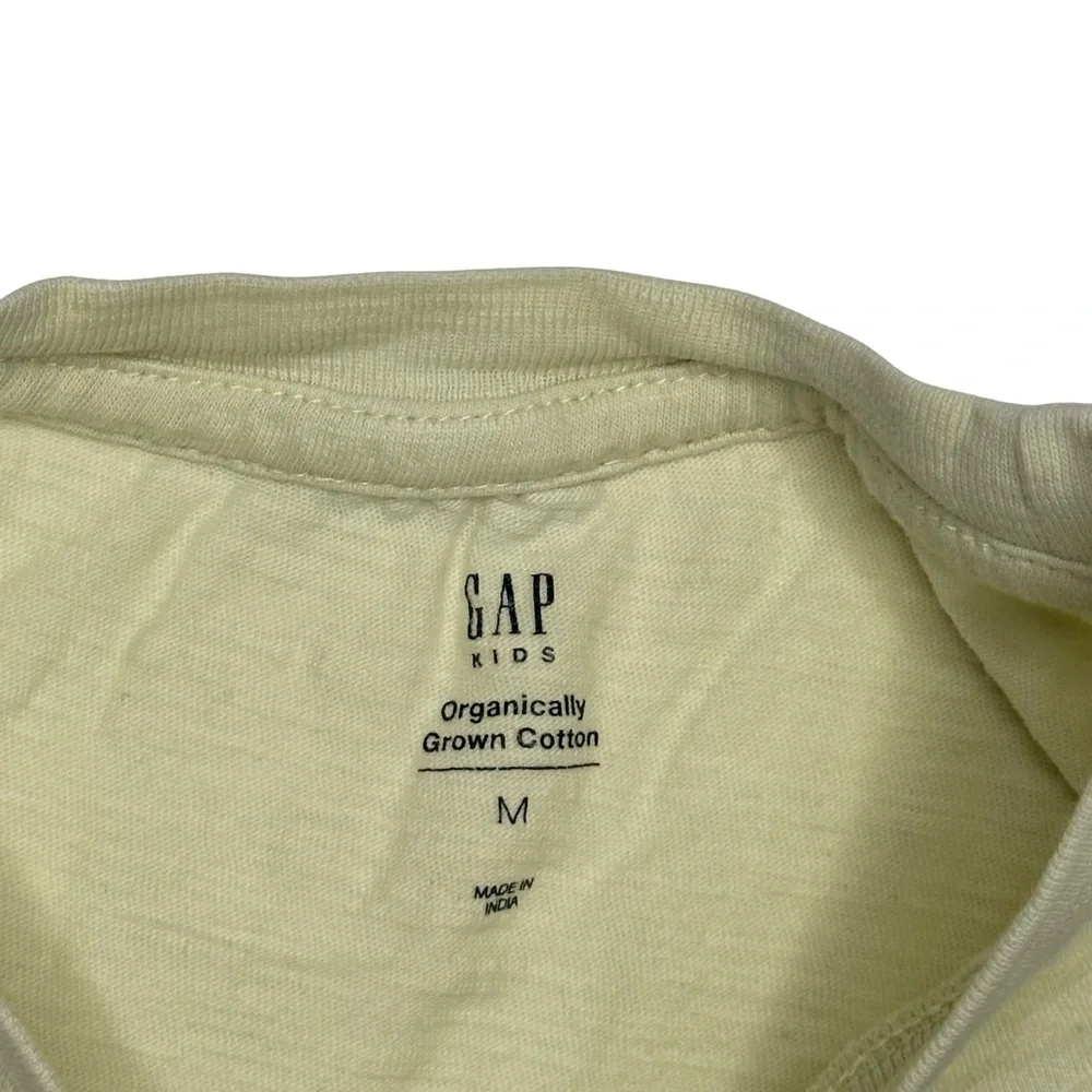 Gap Rainbow Pocket‎ Tee